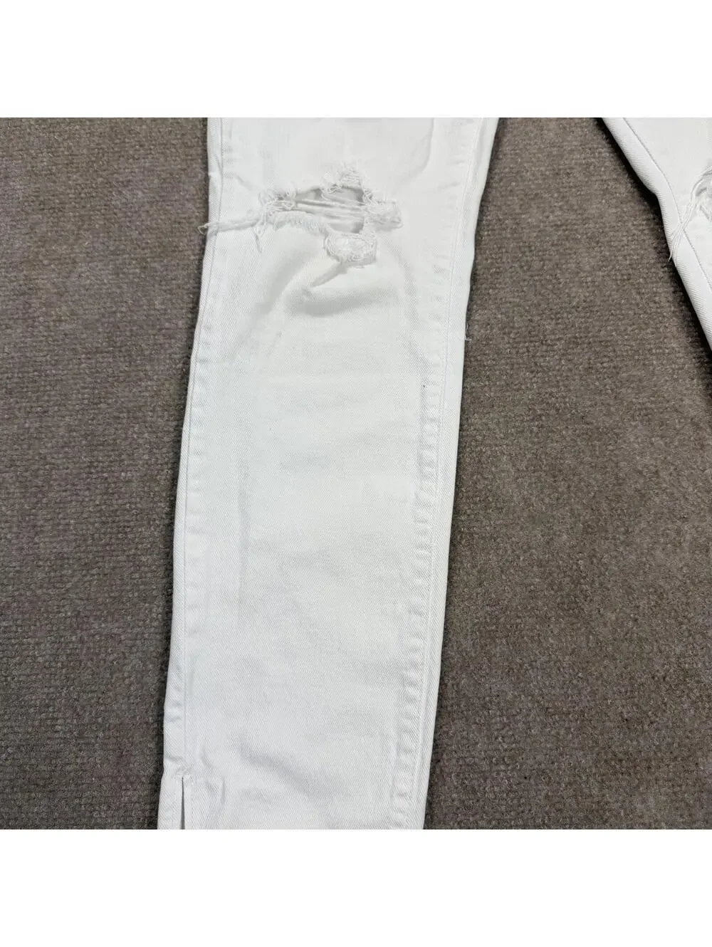 GAP Denim True Skinny White Distressed Jeans Women's Size 26 Raw Hem Ripped